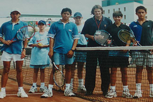4 títulos mundiales de Tenis para Chile en 7 finales disputadas por equipos - 1999: El inicio del éxito