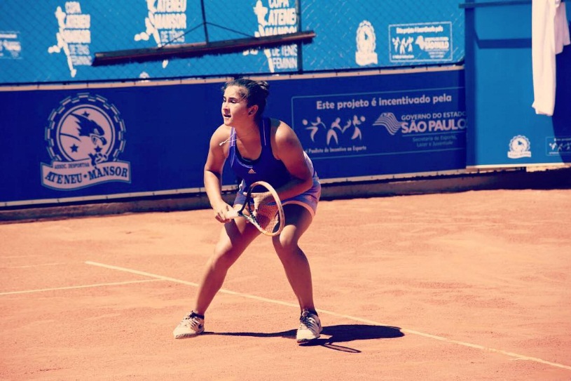 Bárbara Gatica avanza a cuartos de final en singles y semifinal en dobles en África