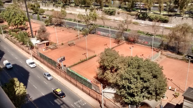 El mítico club Bellavista destruirá 2 de sus canchas de tenis