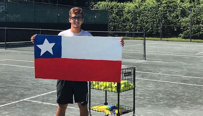 Conozca al chileno que encordó las raquetas a los Zverev en la previa del US Open