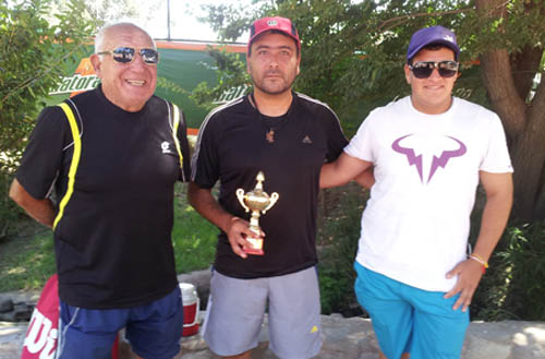 Urrejola gana Senior en Tenislet