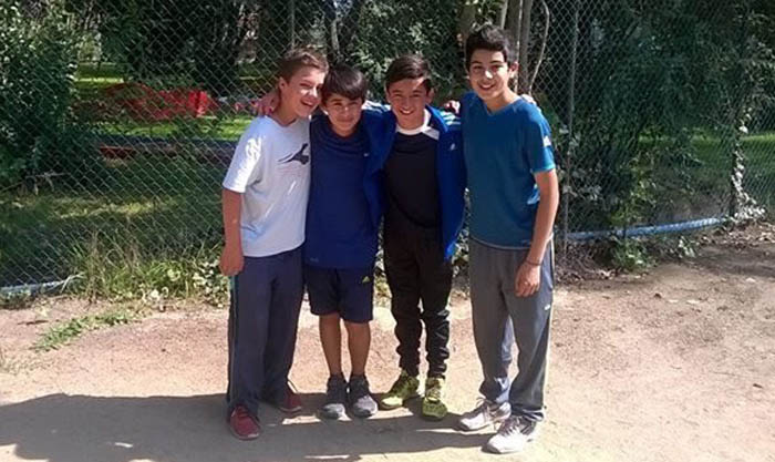Tenistas de Aysén compitieron en torneo grado 2 en Santiago