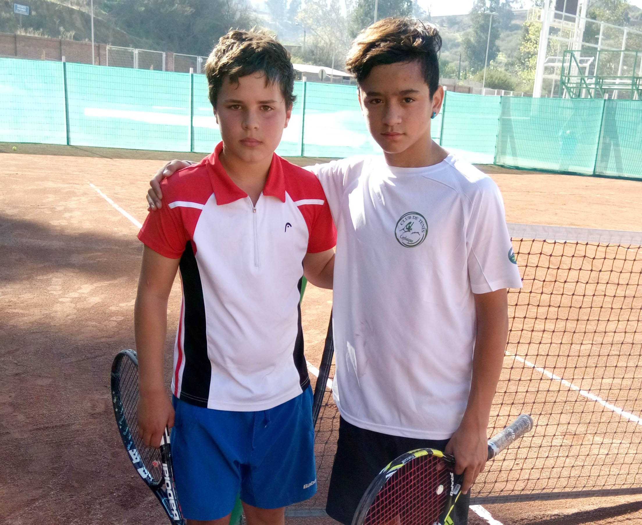Tenistas de Coyhaique y Aysén compitieron en torneos de la Quinta Región