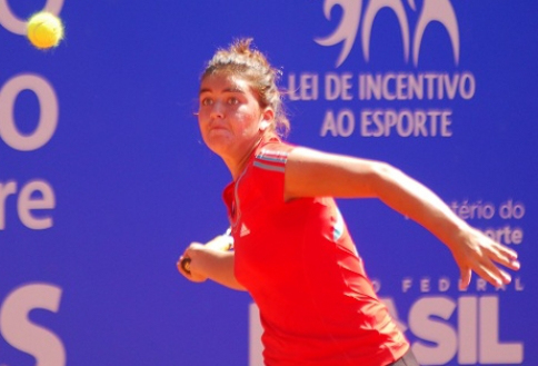 Fernanda Brito cayó inesperadamente en primera ronda del W15 de Buenos Aires