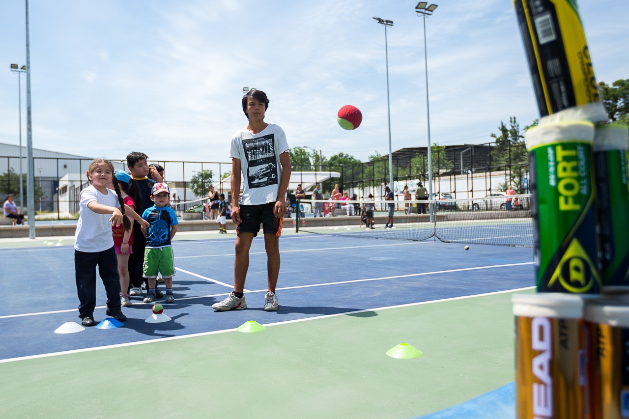 Futuros Para el Tenis y un modelo único: Deporte y Educación