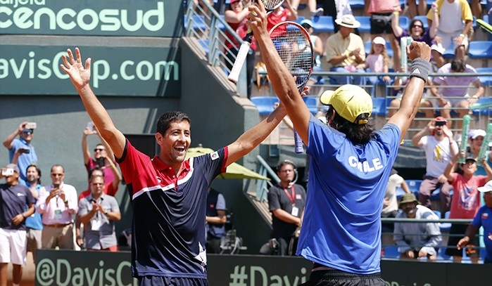 Julio Peralta y Hans Podlipnik se instalaron en semifinales de dobles en México
